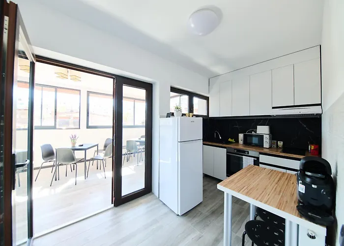 Old Town Oasis - Ap 8 *