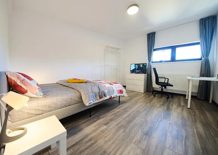 Old Town Oasis - Ap 8 *