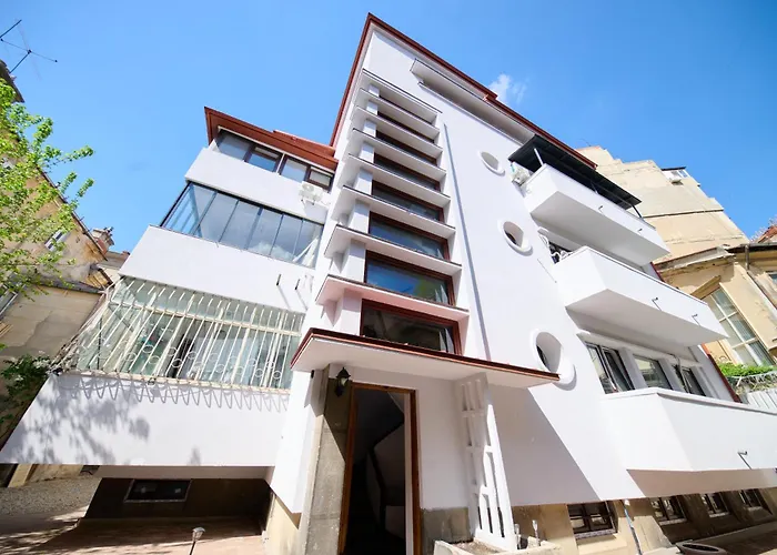 Old Town Oasis - Ap 8 *