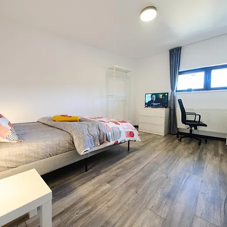 Old Town Oasis - Ap 8 *