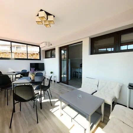 Old Town Oasis - Ap 8 Apartment